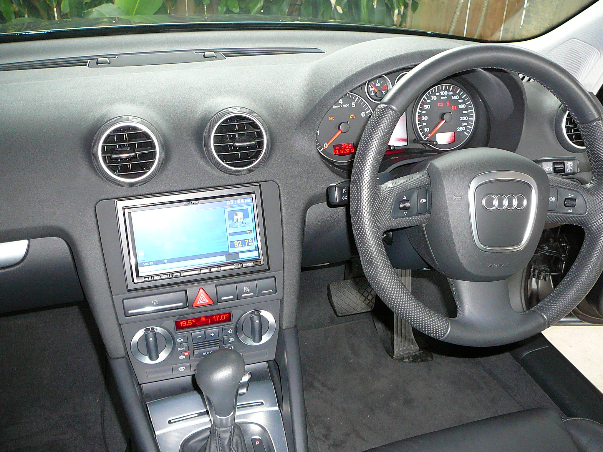 Audi A3 Indash GPS, Navigation, iPod, iPhone, Bluetooth Handsfree system
