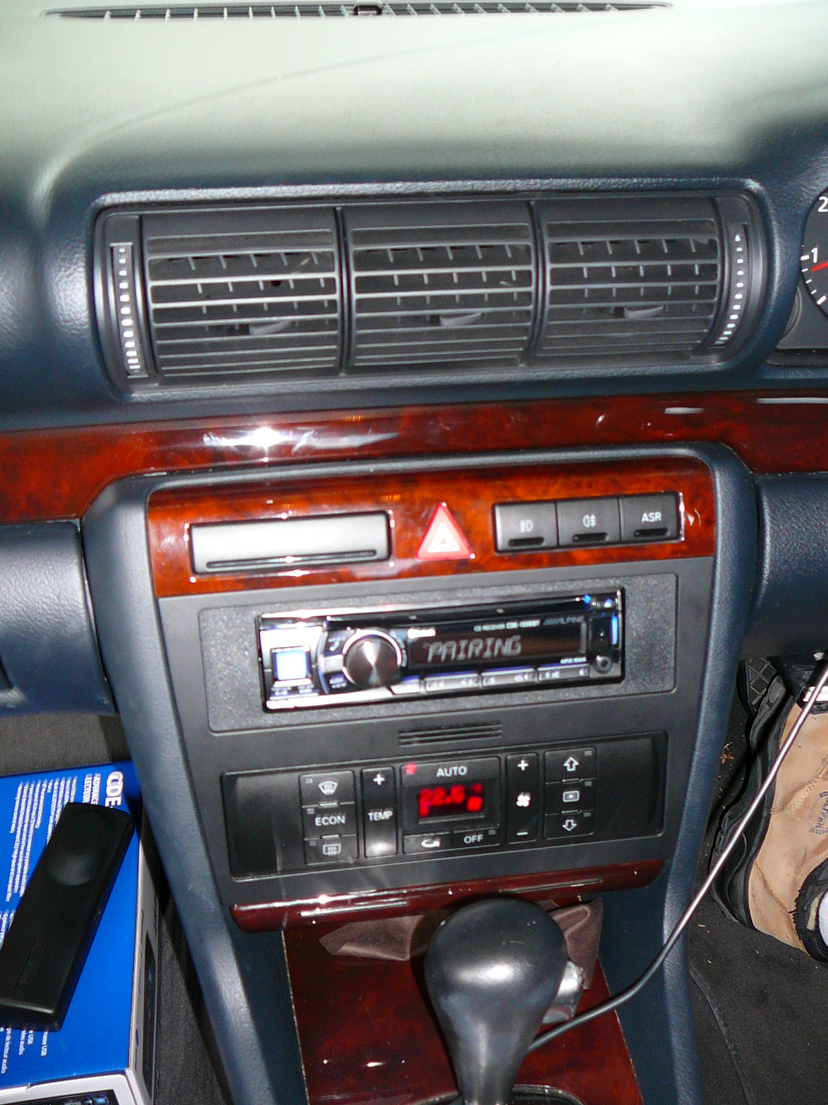 Audi A4 1999, Alpine CD Radio