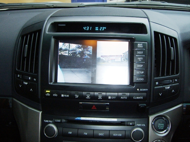 Toyota Landcruiser 200 series Sahara, front camera install on factory screen