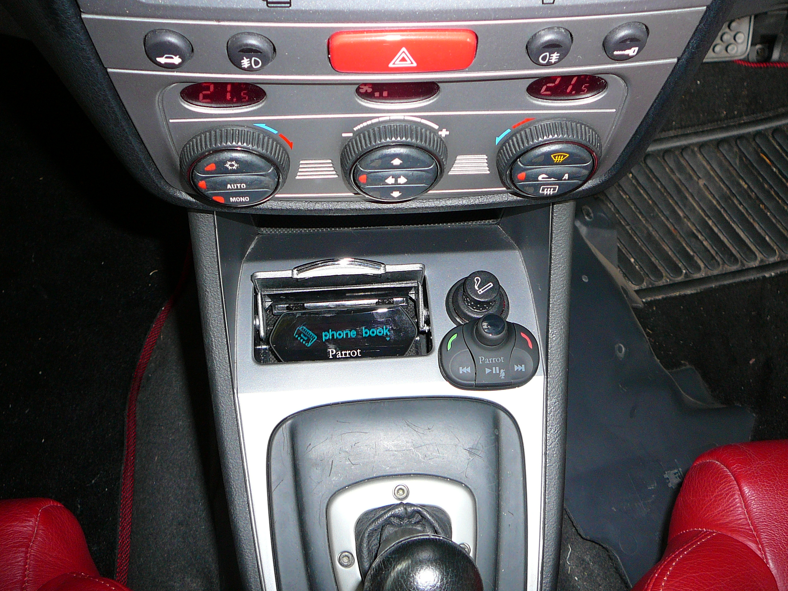 Alfa Romeo 147 2005, Parrot Bluetooth Phone Kit Installation
