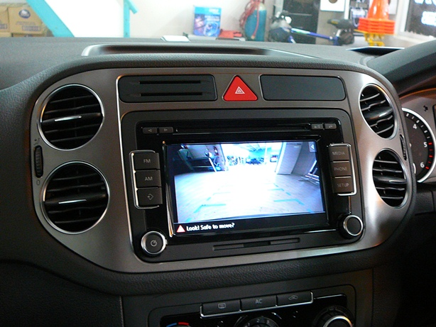 VW Tiguan 2011, Reverse camera solution