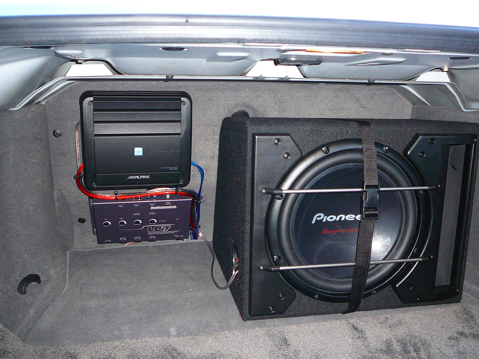 BMW 740iL Sub & Amp audio upgrade