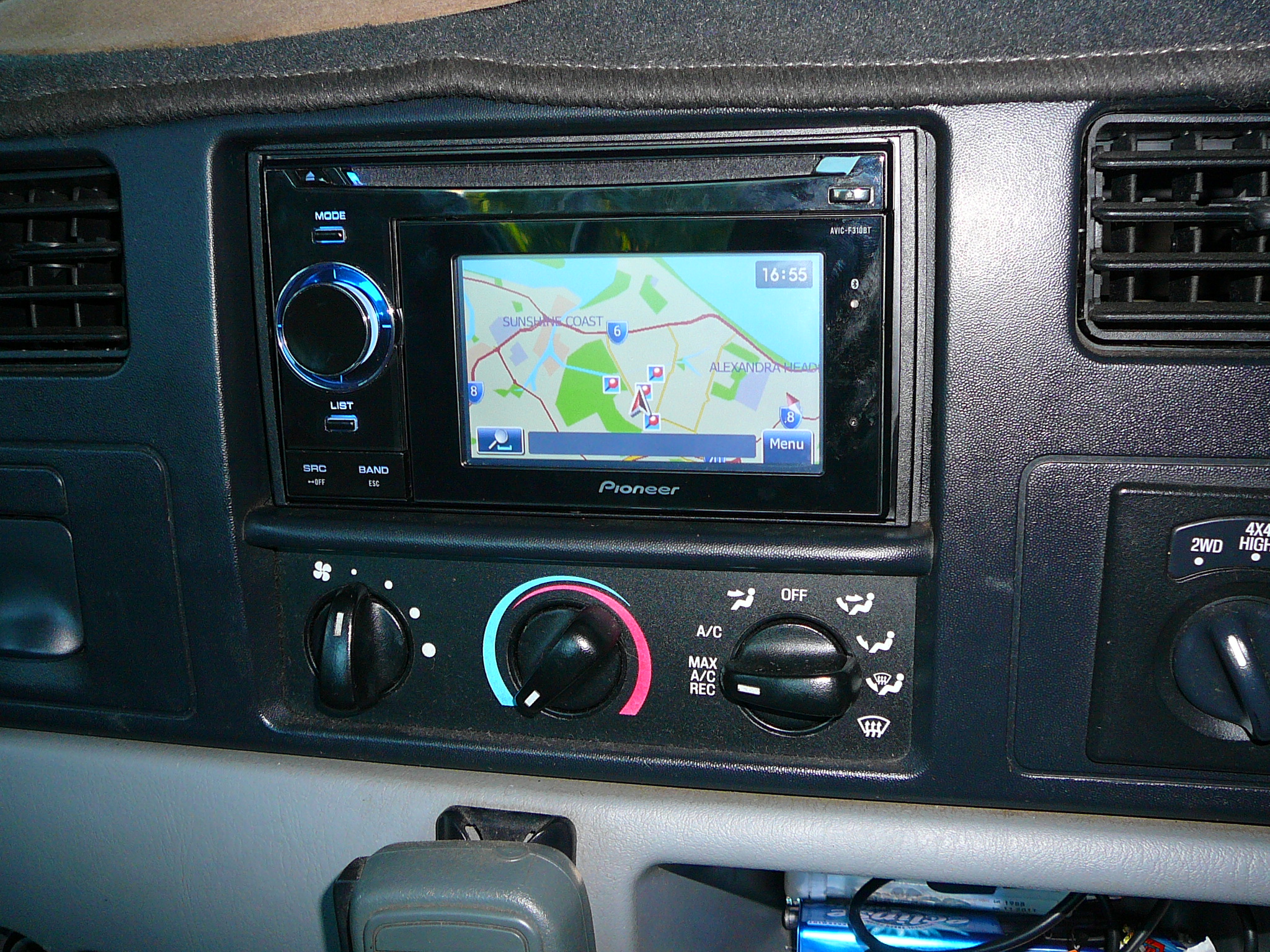 Ford F-Truck, Pioneer GPS Naviagtion install