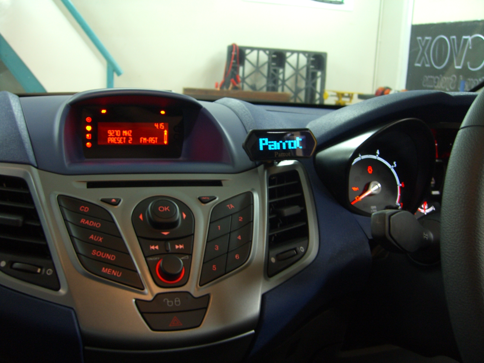 Ford Fiesta 2009 Parrot Bluetooth Handsfree, iPod iPhone, USB & AUX Input