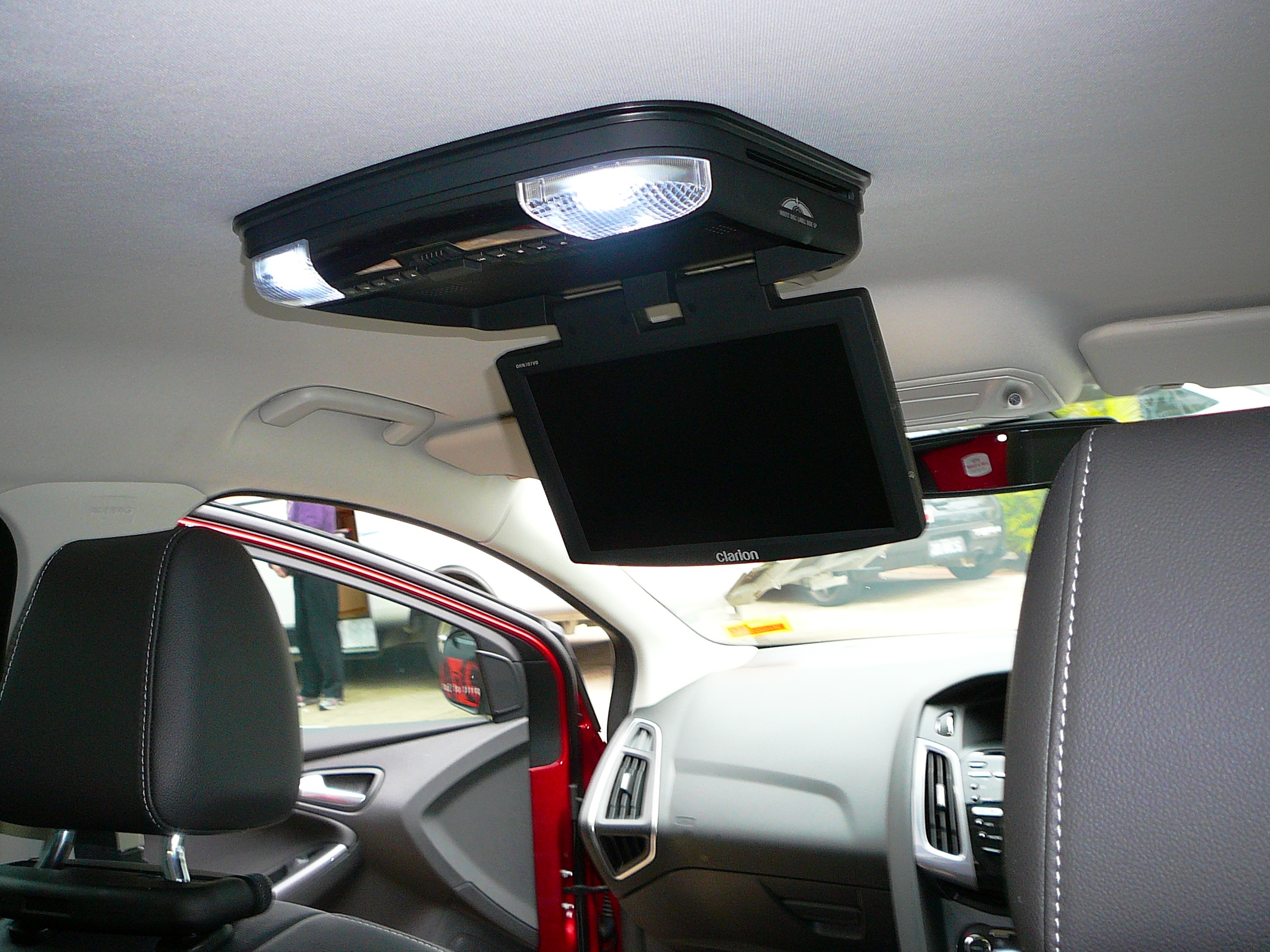 Ford Focus 2012 Clarion Roof Screen
