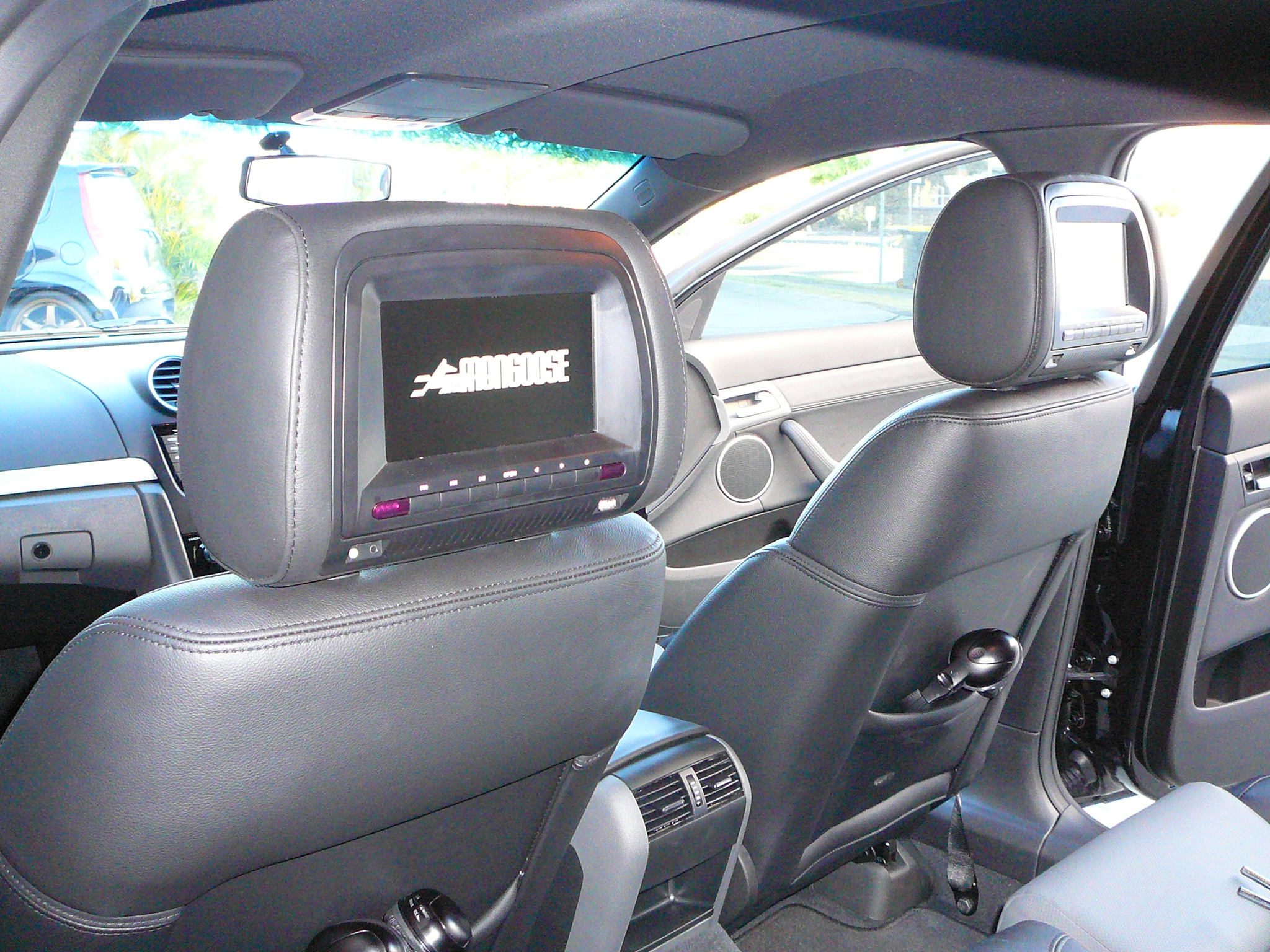 Holden Commodore VE 2011 Rear Seat Entertainment