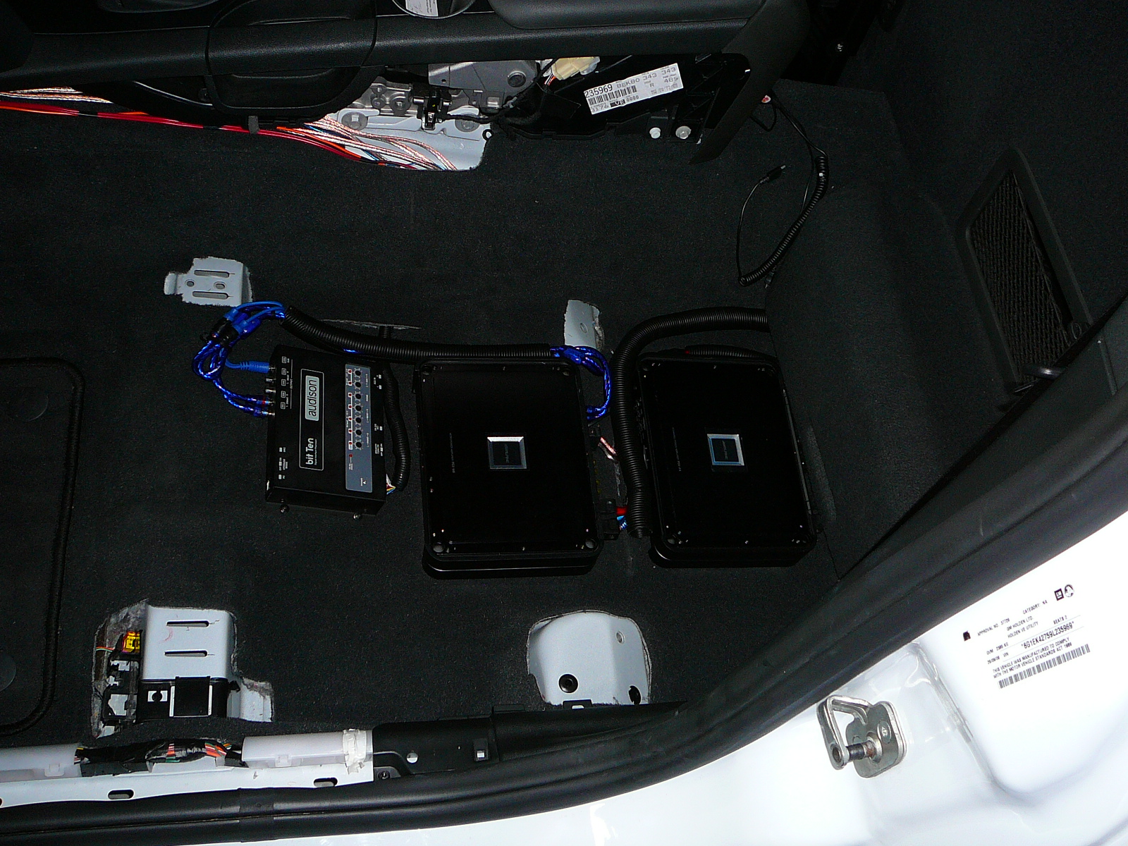 Holden Commodore VE UTE, 2011 Audison, Alpine Audio Upgrade