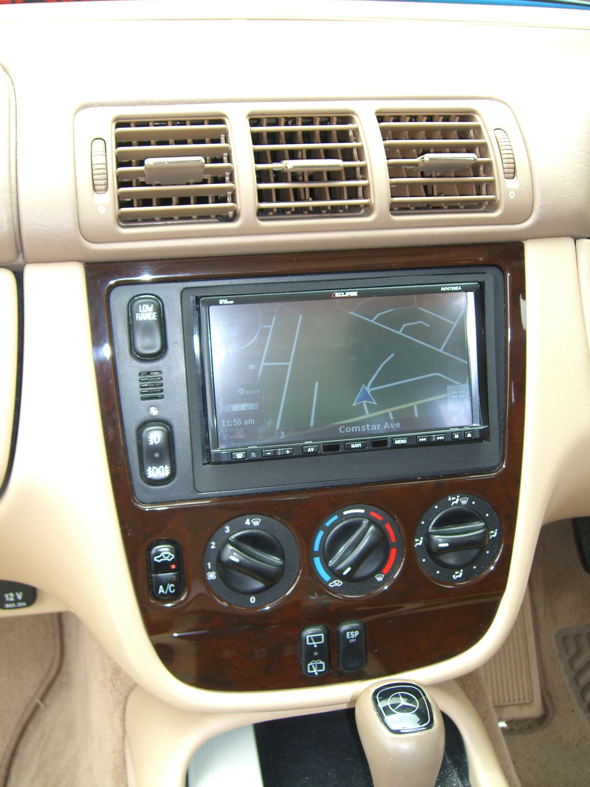 Mercedes ML In Dash GPS Navigation