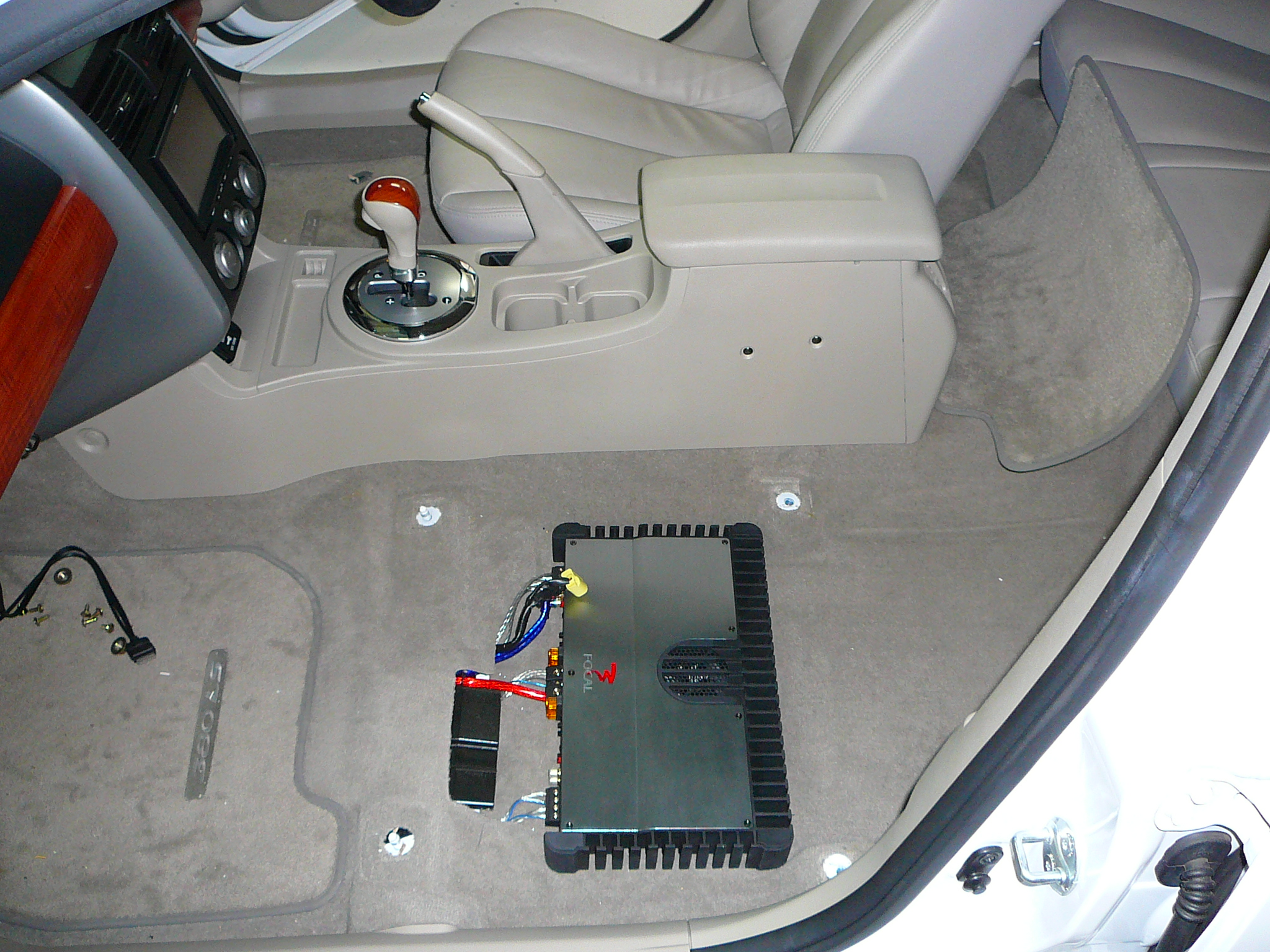 Mitsubishi 380, Eclipse AVN, Custom mounted Focal 3 way speakers with dash pod
