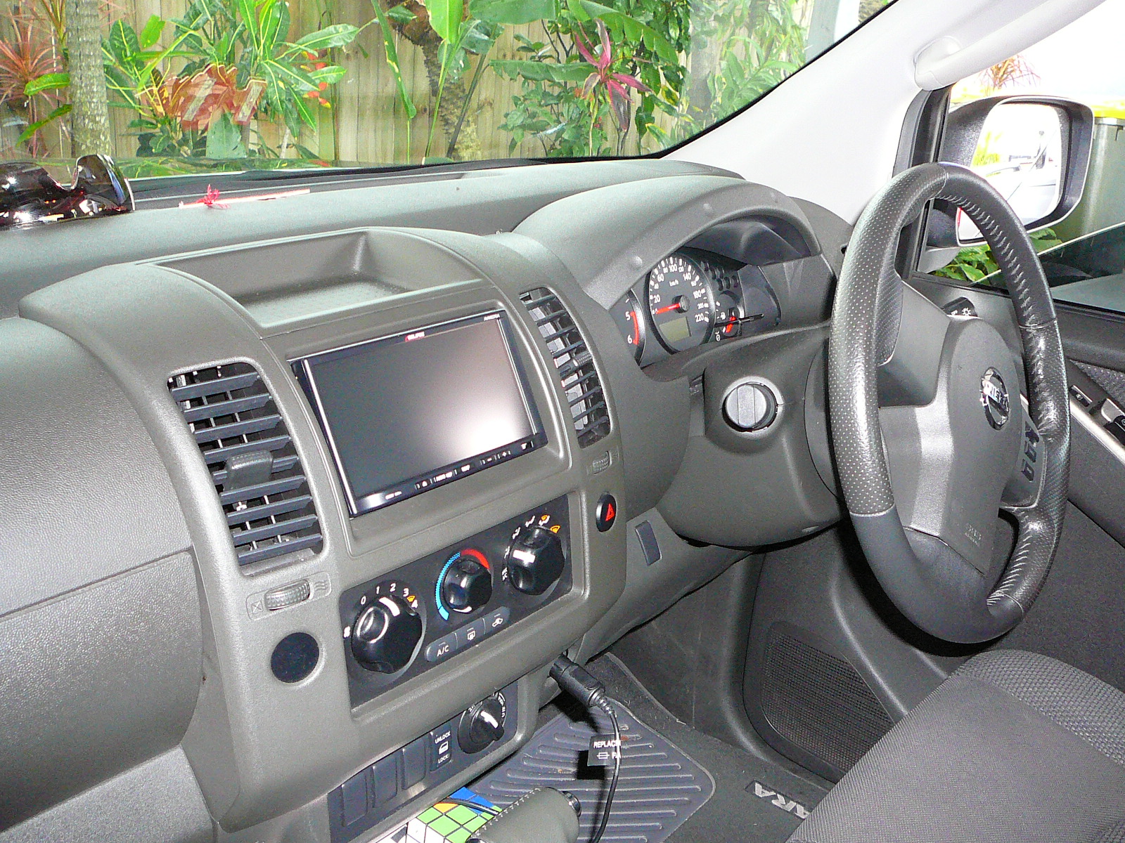 Nissan Navara D40 STX 550 Eclipse Navigation System