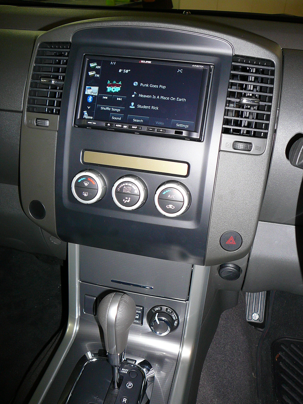 Nissan Pathfinder 2012, Indash Eclipse GPS Navigation