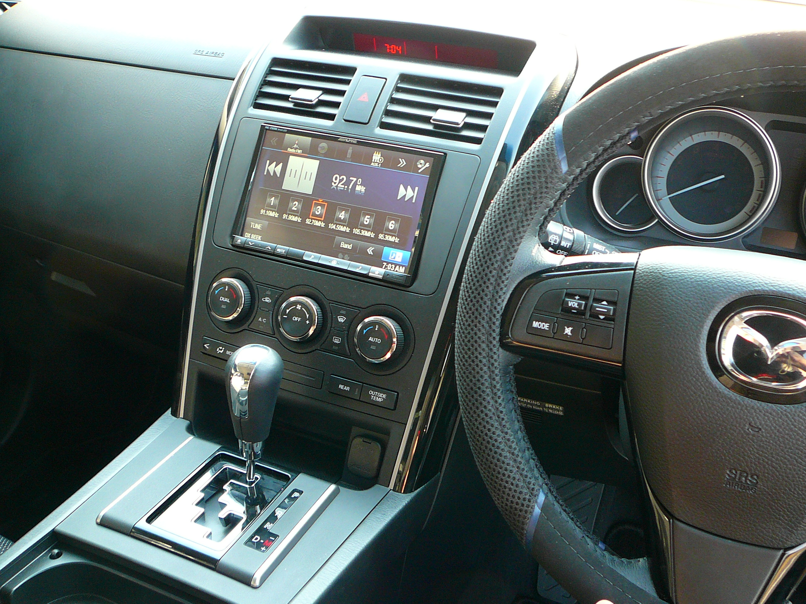 Mazda CX9, Alpine INE-Z928E 8 inch GPS Navigation and DVD Roof Screen