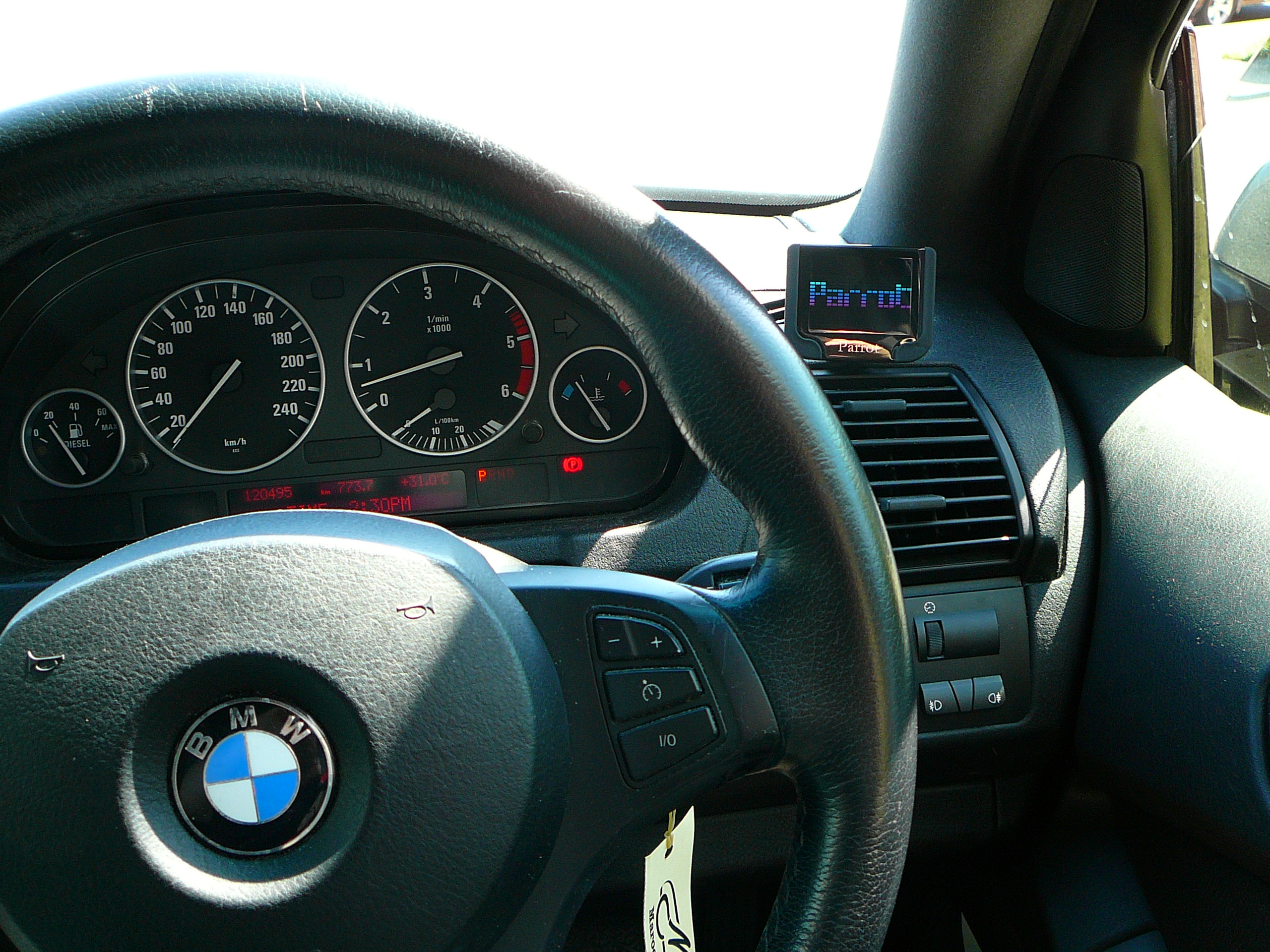 BMW X5 Parrot Mki 9200 Bluetooth Phone kit Installation