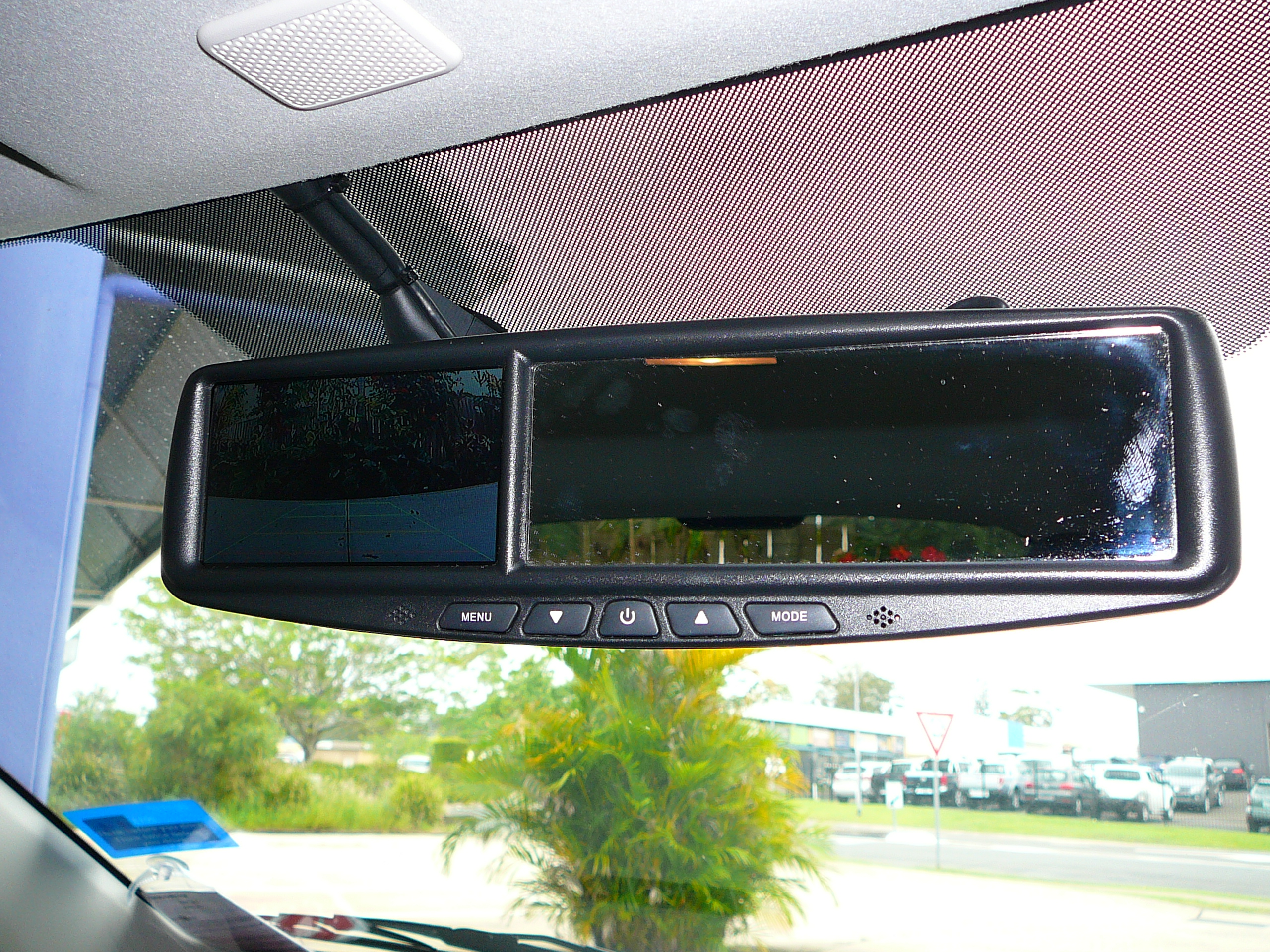 Mazda 3 2012 – Mirror Monitor Reverse Camera System
