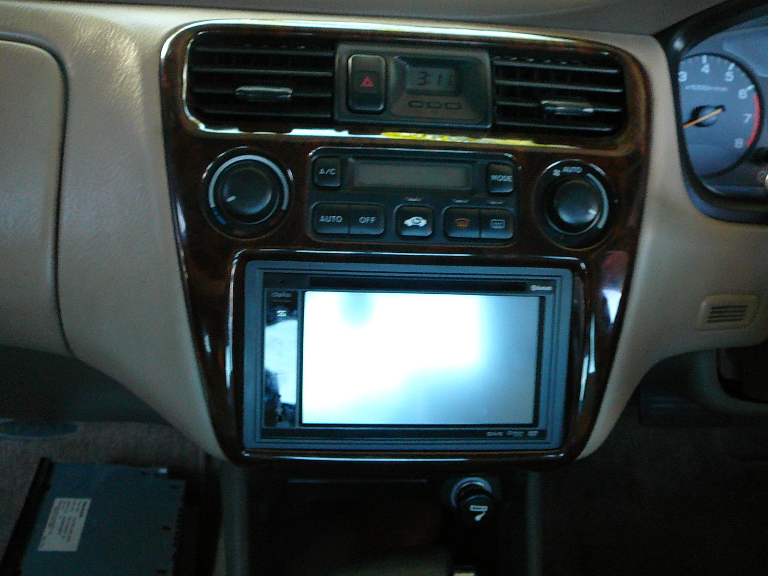 Honda Accord 2000, Clarion NX502A GPS Navigation System