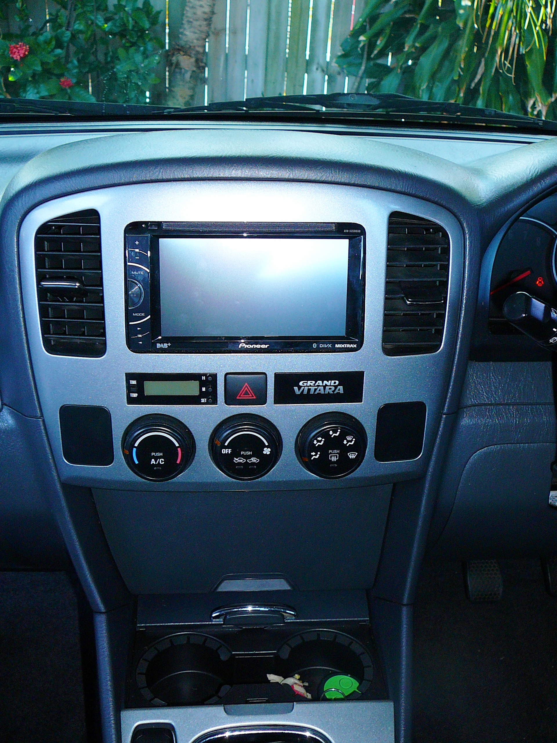 Suzuki Vitara 2005, Pioneer AVH-X3500DAB Audio Visual Unit Installation