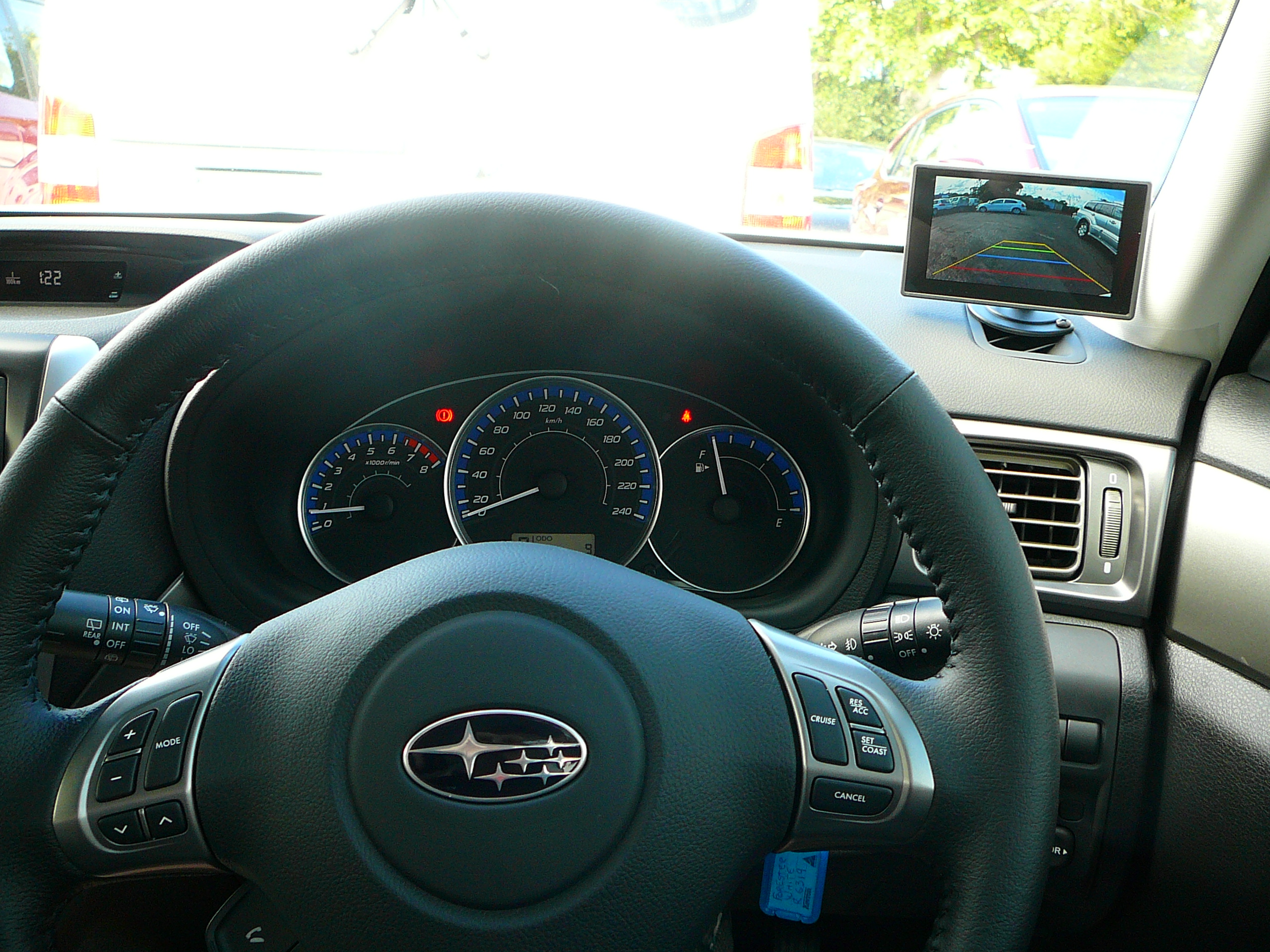 Subaru Forester 2012, 4.3 inch dash mounted monitor and Reverse Camera