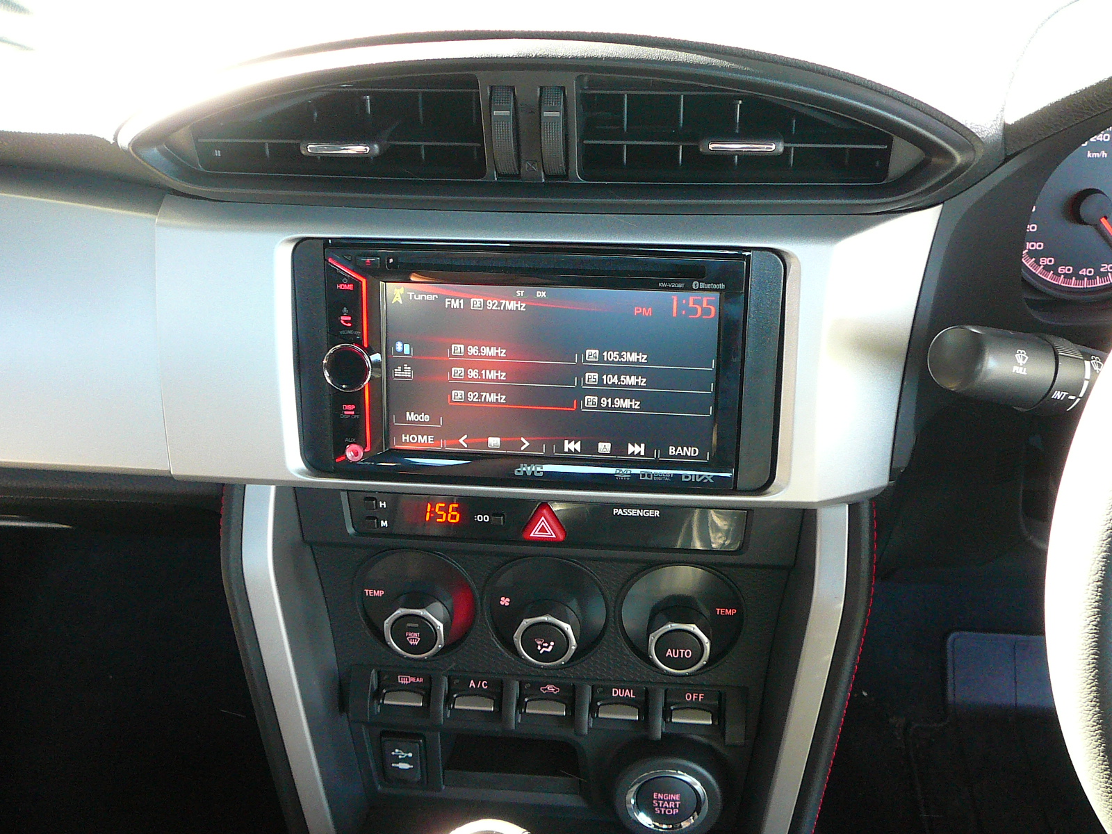 Subaru BRZ 2014, JVC KW-V20BT CD DVD FM Radio USB Ipod
