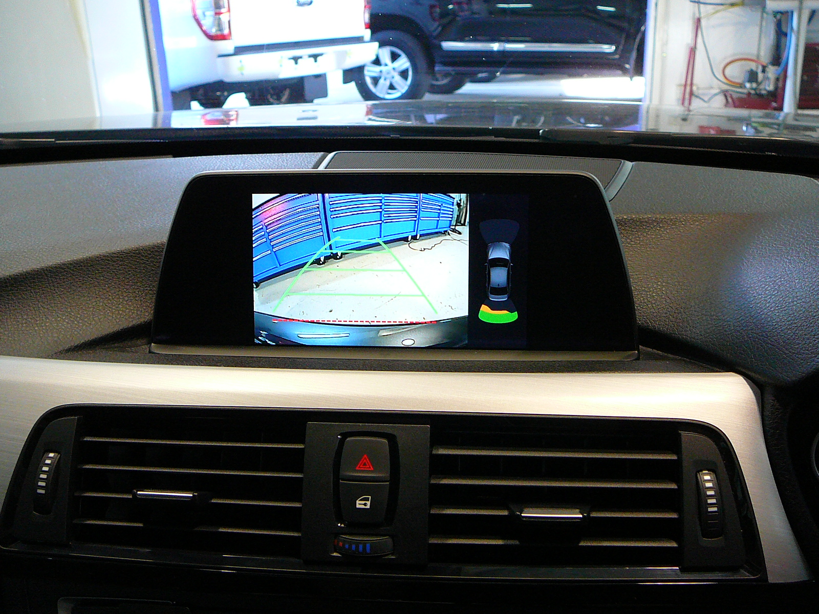 BMW 328i 2014, Reverse Camera & Interface Installation
