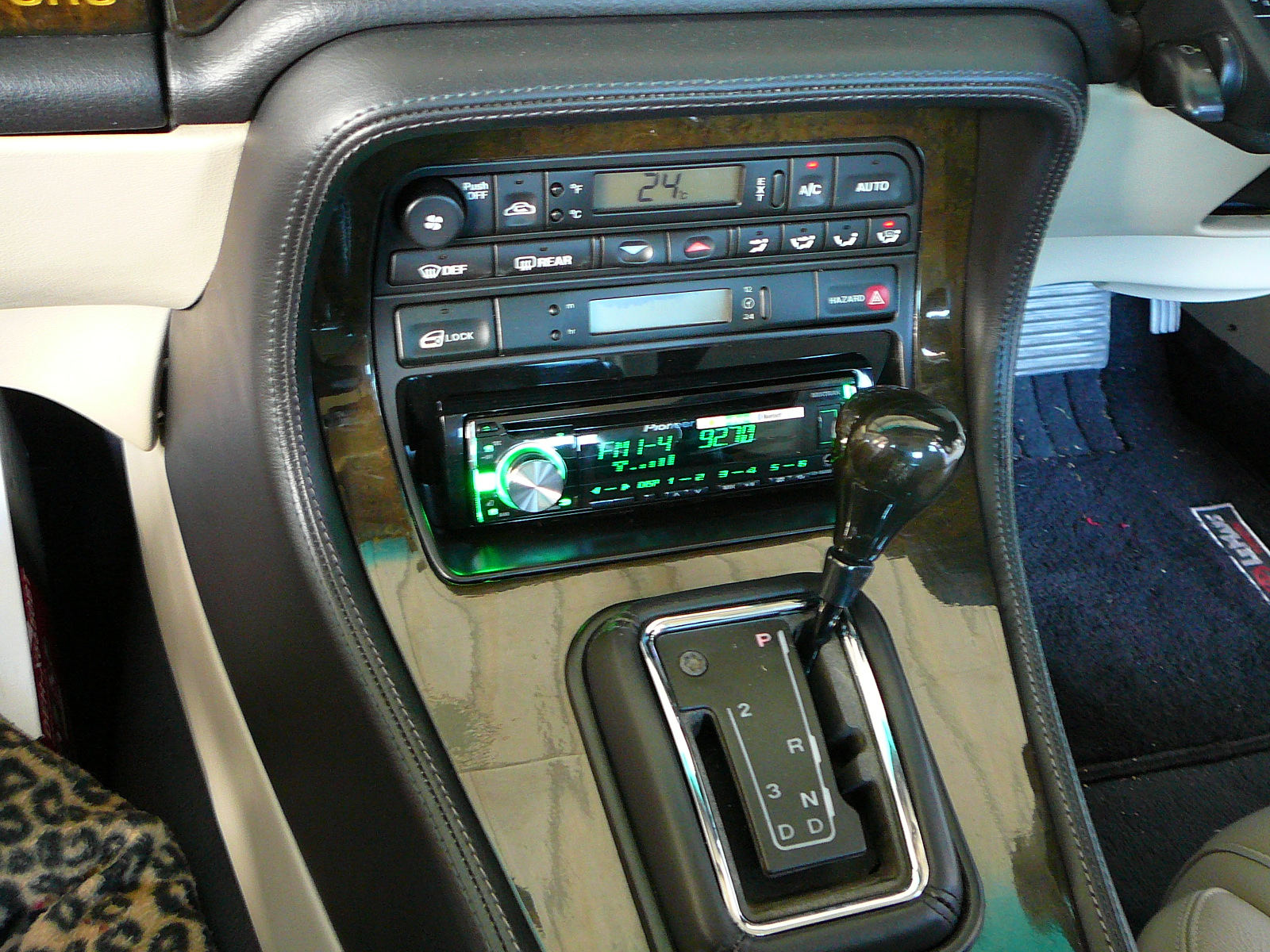 Jaguar 1995, Pioneer Bluetooth AM-FM Radio Installation