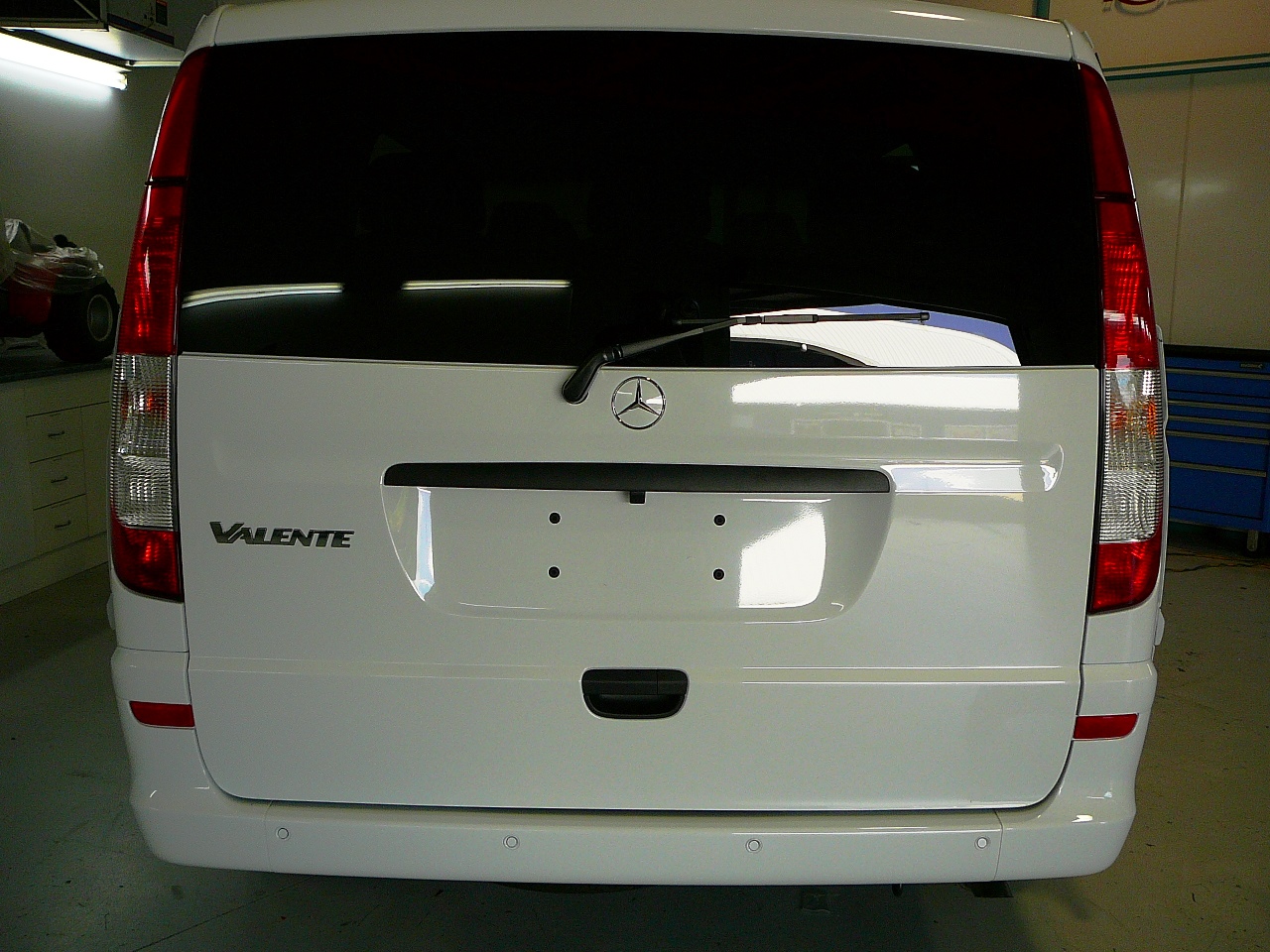 Mercedes Benz Valante Van 2015, Reverse Mirror Monitor & Camera System