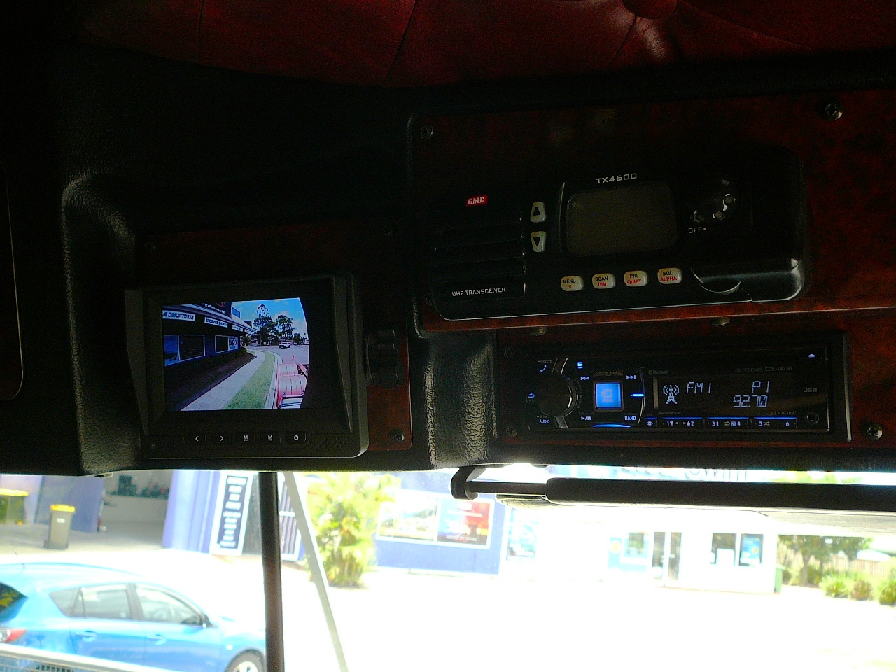 Truck, Custom Mounted 5 inch Monitor & Reverse Camera
