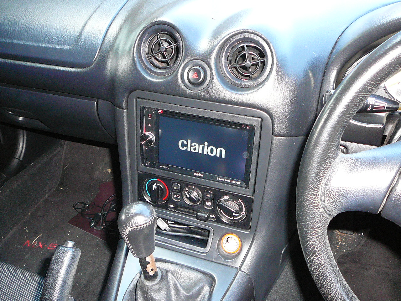 Mazda MX-5, Clarion VX-603AU Navigation System Installation