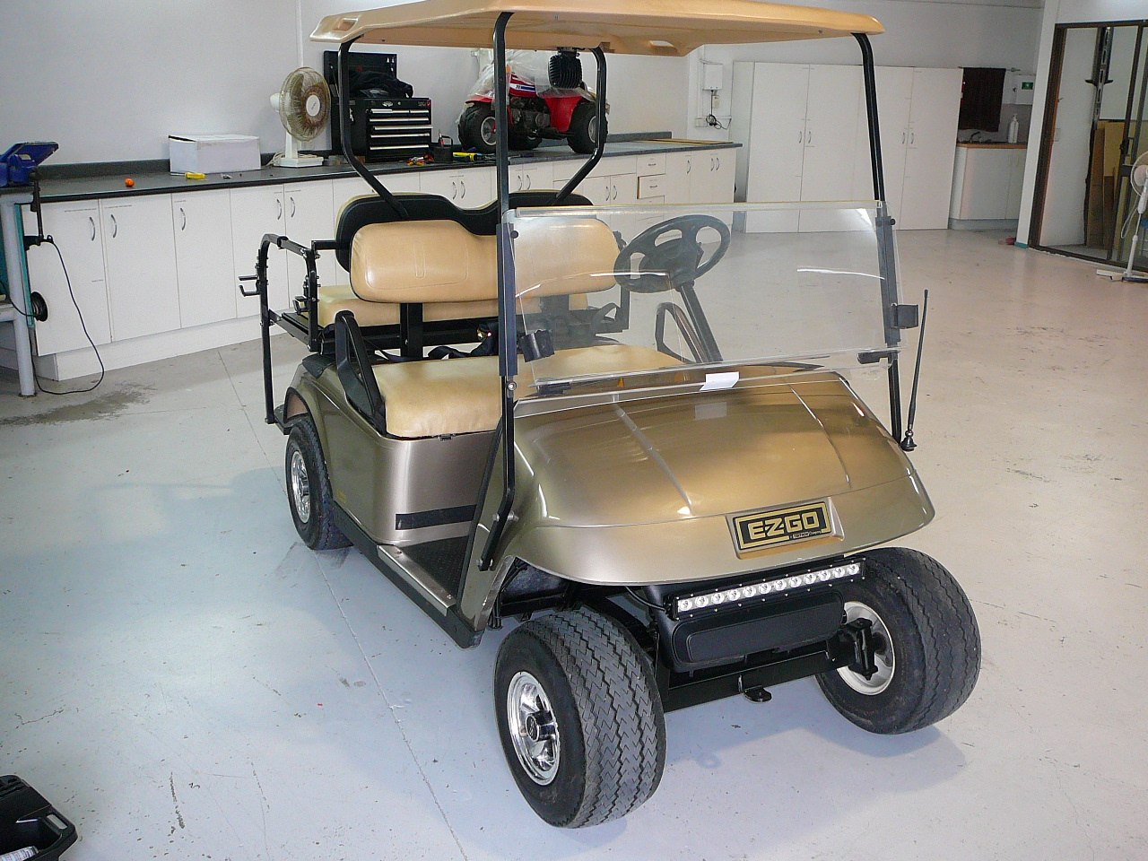 Golf Buggy – GME Radio & Speaker Upgrade with LED Light Bar & Rear Mounted Work Light