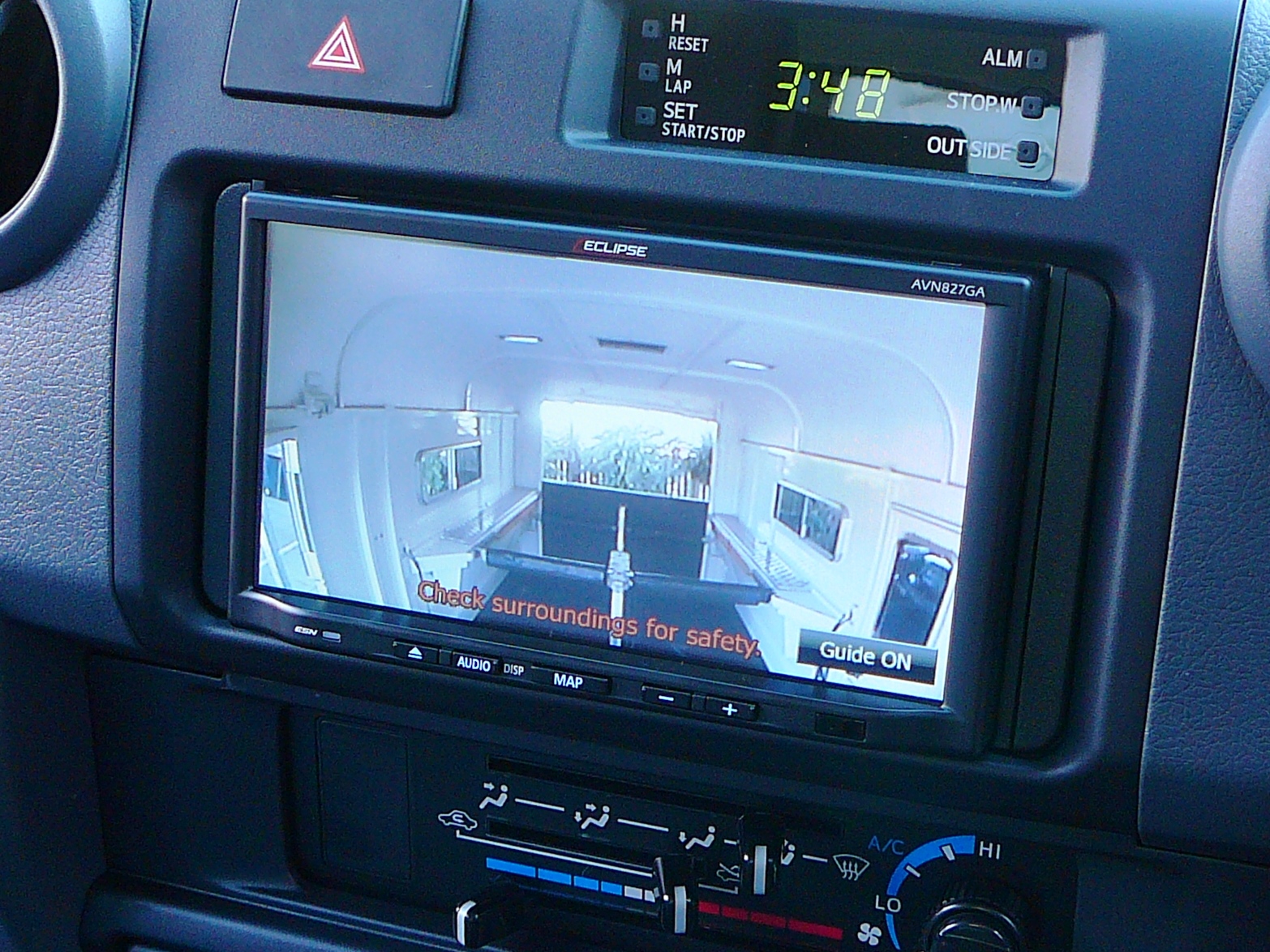 Toyota Landcruiser 70 Series Ute & Horse Float, Eclipse GPS Navigation & Reverse Camera. Redarc Brake Controller
