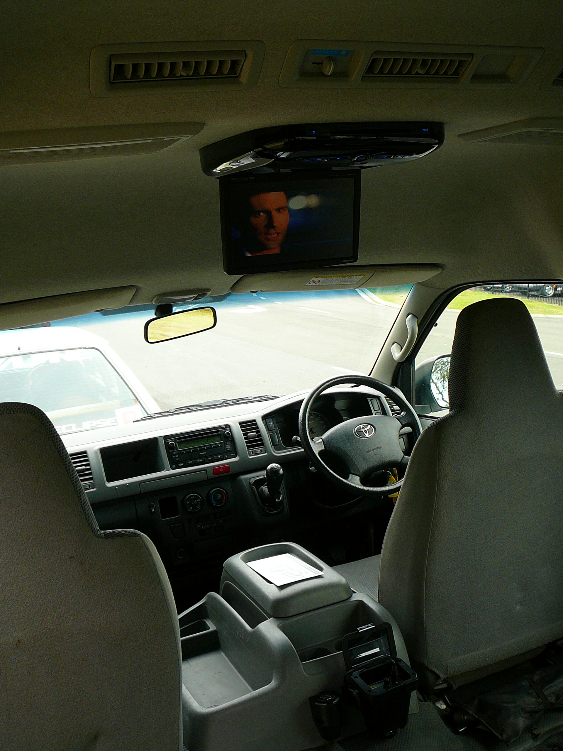 Toyota Hiace, Alpine DVD Roof Screen & Rear Speakers