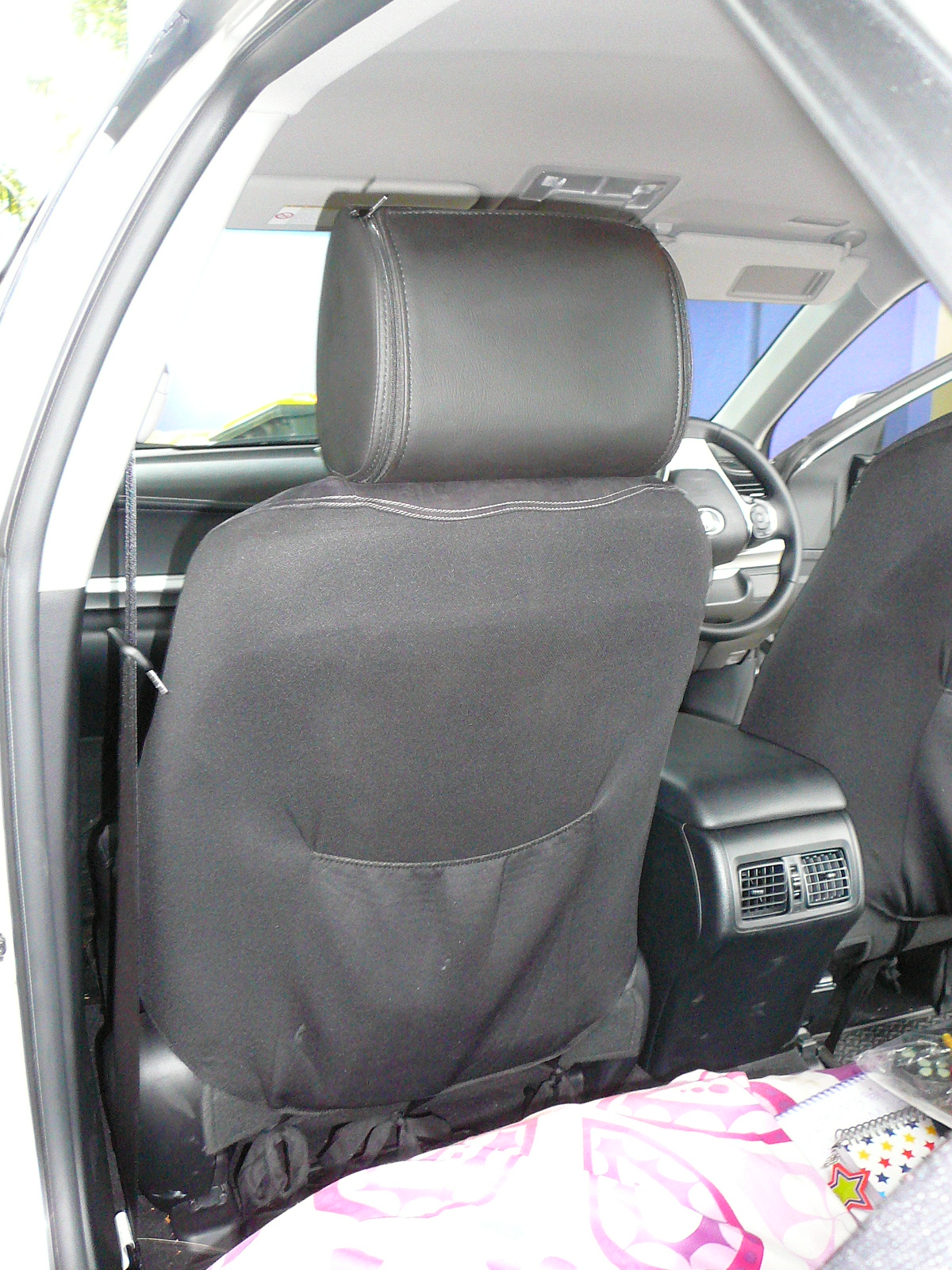 Toyota Camry 2013, Axis 9 inch DVD Headrest Screens