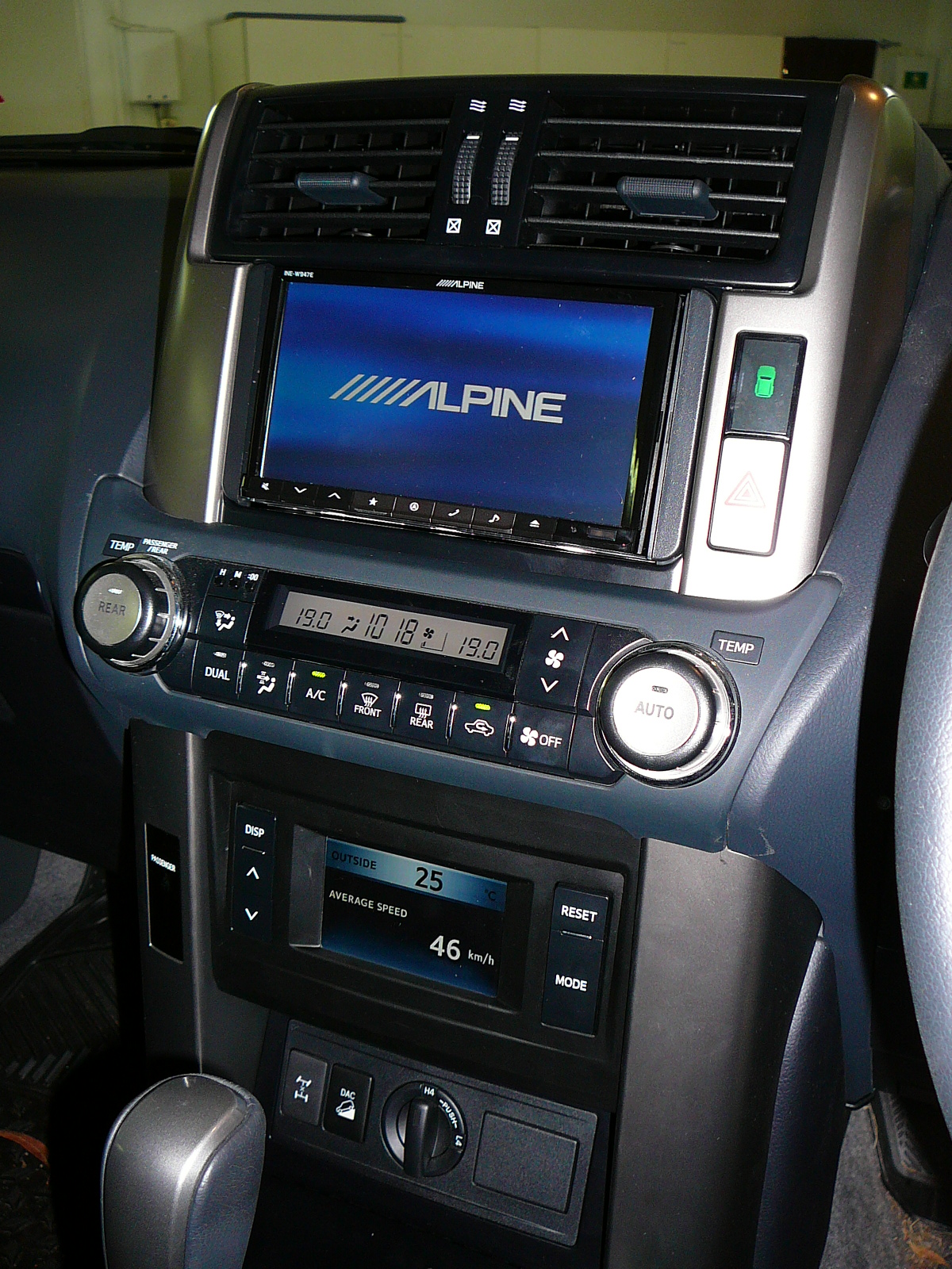 Toyota Prado 150 series, Alpine Navigation and relocation of diagnostic display