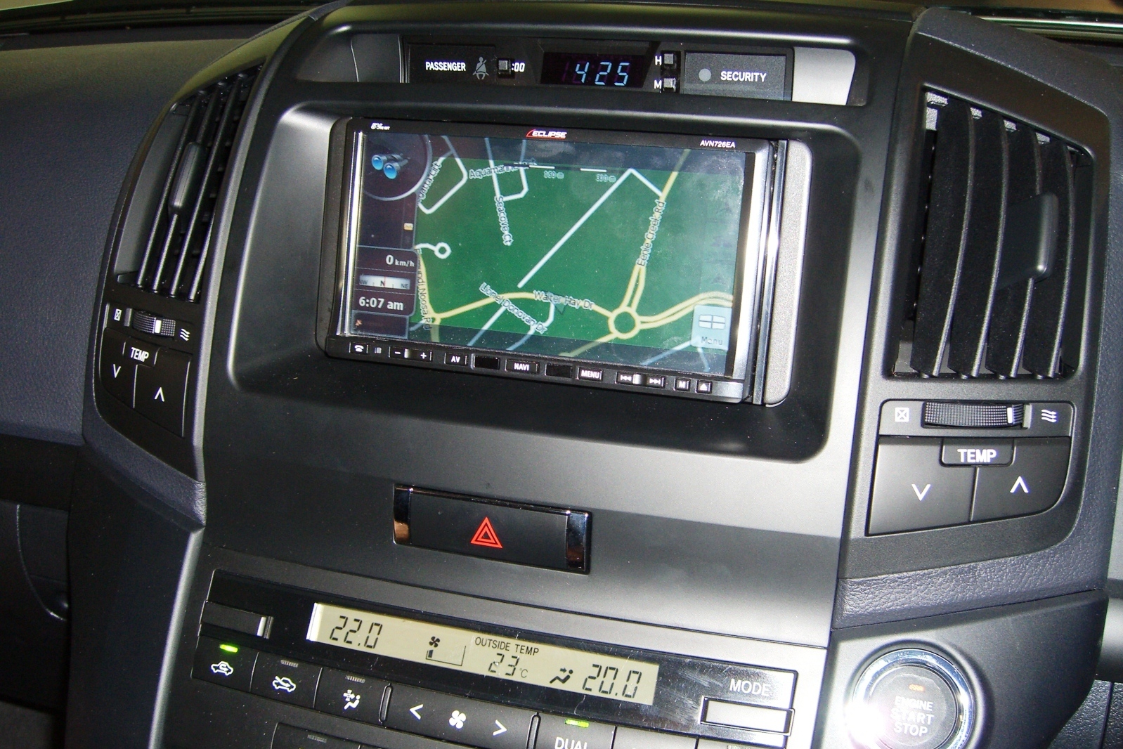 Toyota Landcruiser 200series Eclipse GPS Navigation system