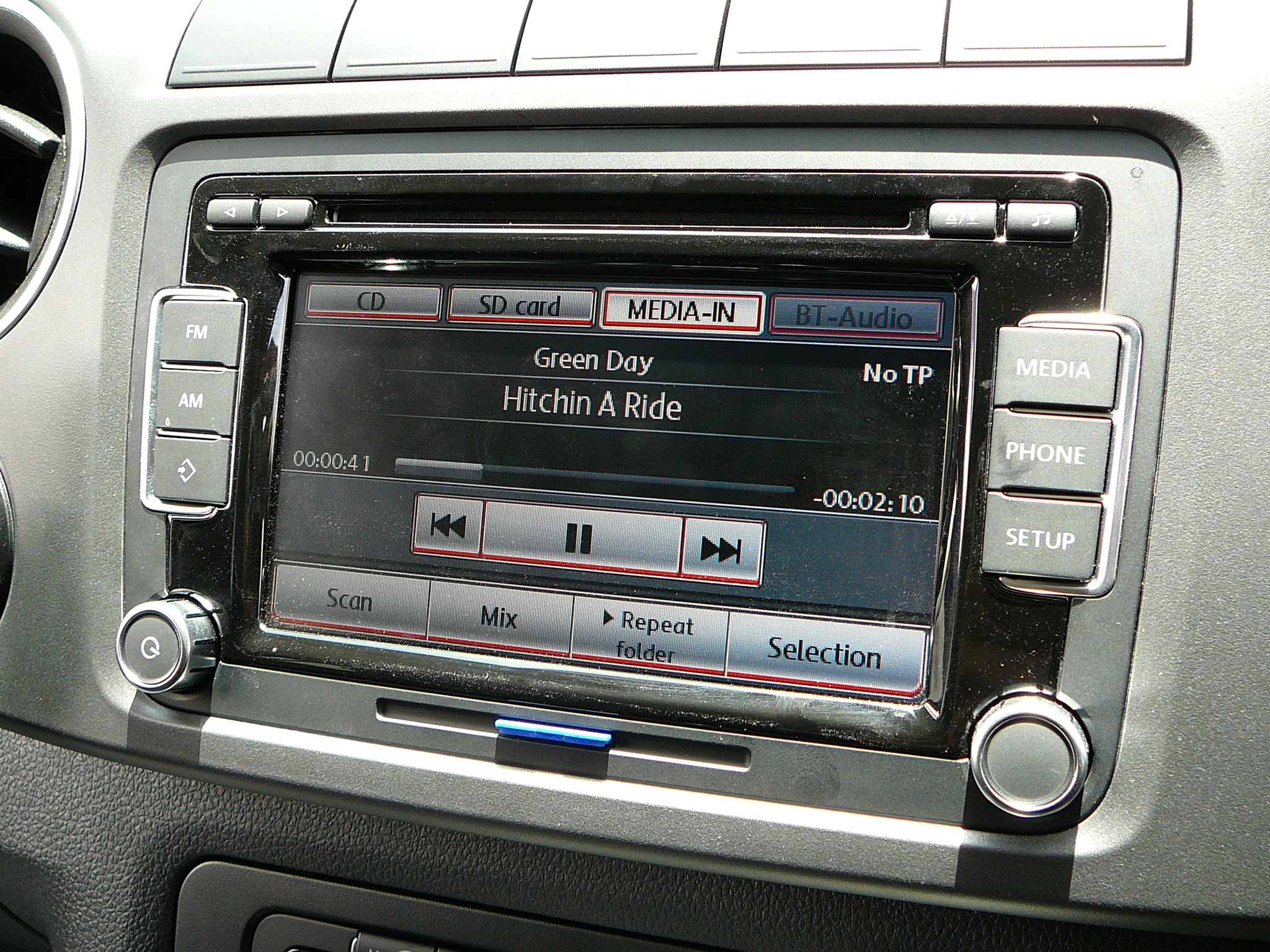 VW Amarok iPod Intergration