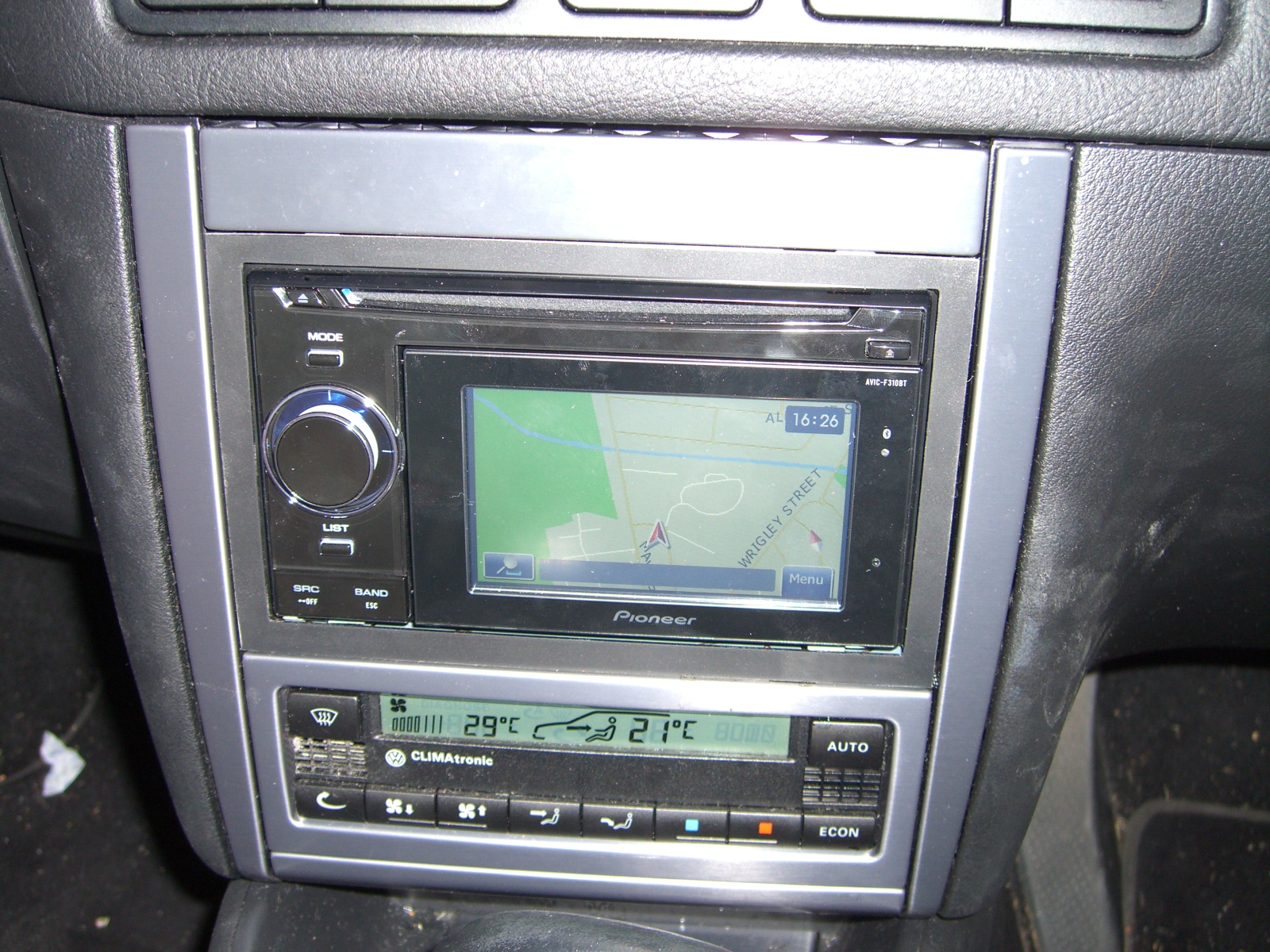 VW Golf mkV Gps navigation unit