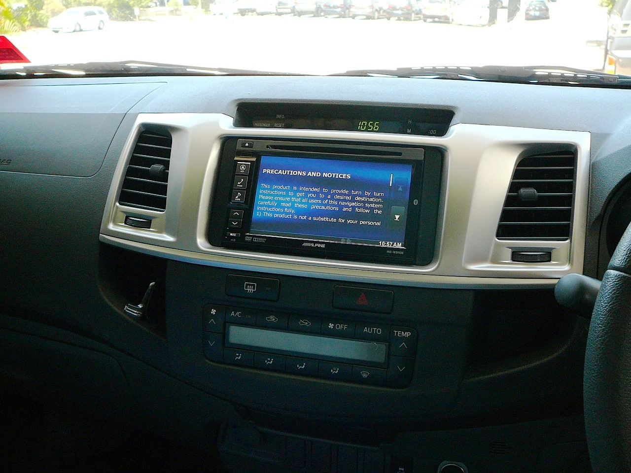 Toyota Hilux 2013, Alpine INE-W940 GPS Navigation
